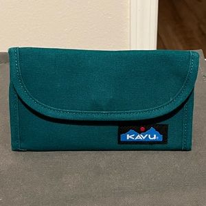 Real | kavu | wallet